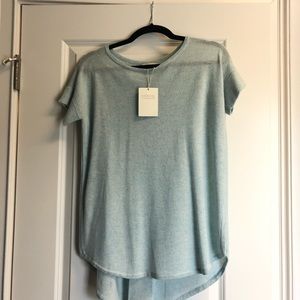 Kinross Cashmere-Pleated back top in sea spray